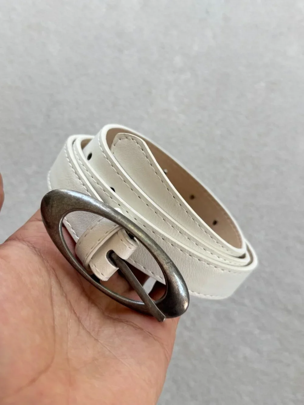 White Leather Silver Oval Buckle Unisex Belt